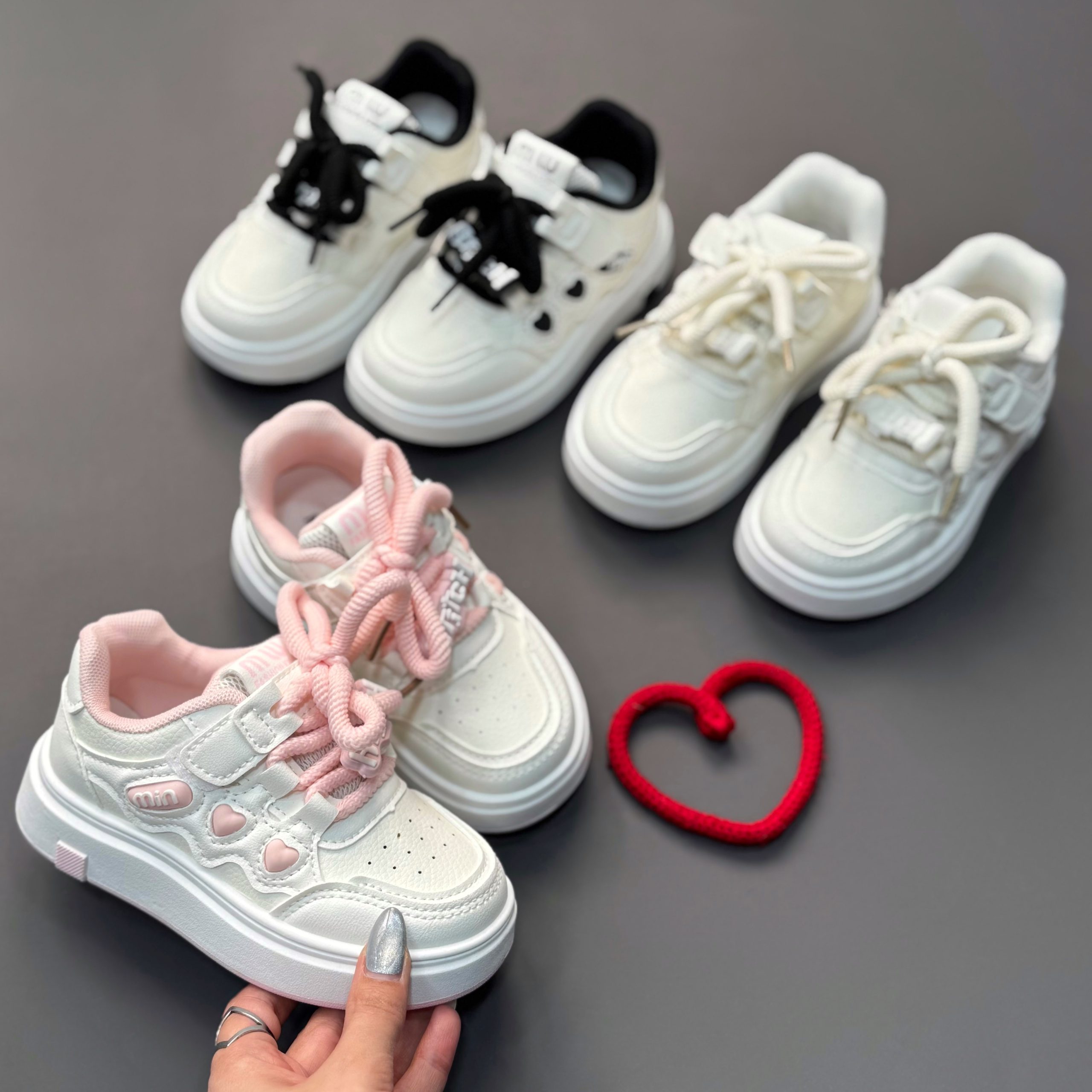 IMG_0185 کفش قلبی - Image 1